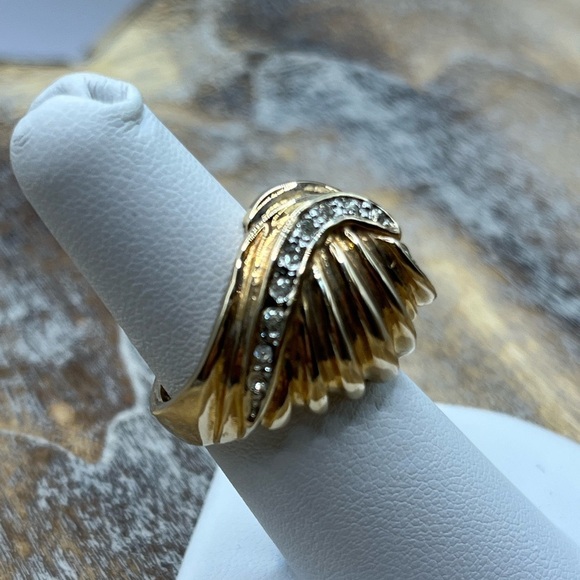 Elegant Gold Rhinestones Knot Swirl Ring 18K HGE Vintage Size 6 - Picture 4 of 15